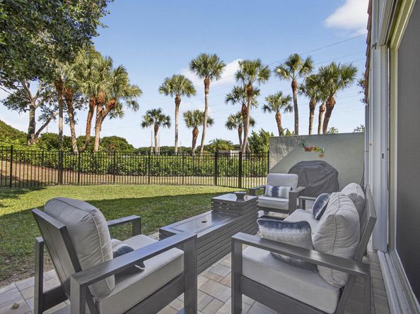 11061 Laurel Walk Road, Wellington FL 33449