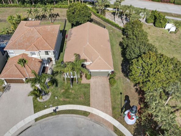 11061 Laurel Walk Road, Wellington FL 33449