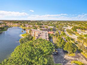 6008 Coral Lake Dr 108, Margate FL 33063