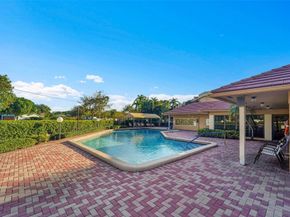 6008 Coral Lake Dr 108, Margate FL 33063