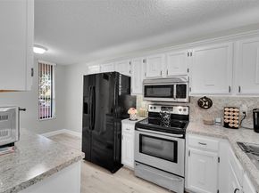 6008 Coral Lake Dr 108, Margate FL 33063