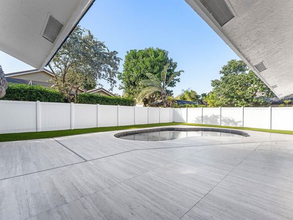 1380 SW 1st Street, Boca Raton FL 33486