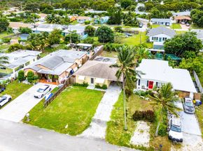 1084 James Road, Lake Worth FL 33462