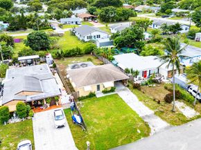1084 James Road, Lake Worth FL 33462