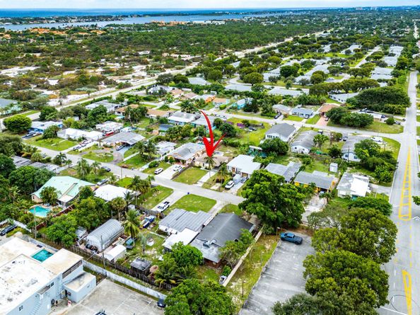 1084 James Road, Lake Worth FL 33462