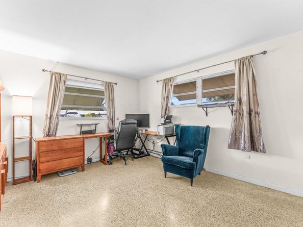 1084 James Road, Lake Worth FL 33462