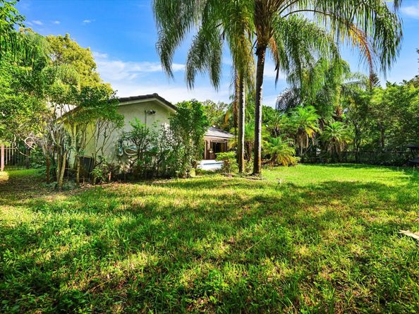 11350 NW 1st Pl, Coral Springs FL 33071