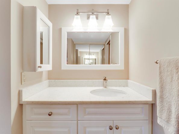 601 Seafarer Circle 301, Jupiter FL 33477