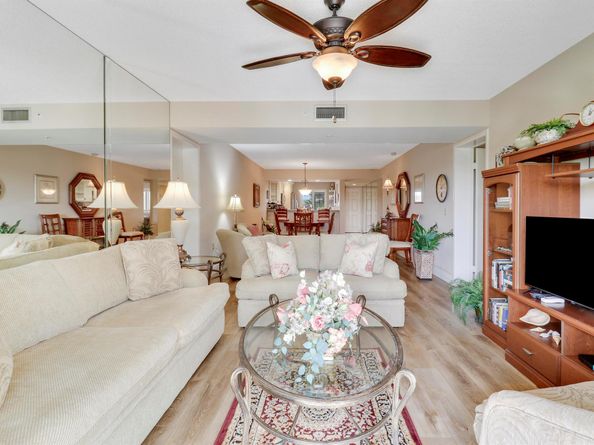 601 Seafarer Circle 301, Jupiter FL 33477