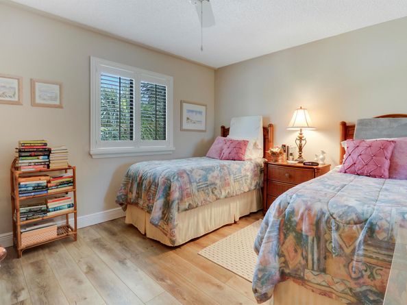 601 Seafarer Circle 301, Jupiter FL 33477