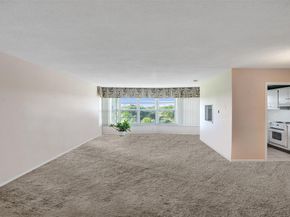 2500 NE 48 Lane 403, Fort Lauderdale FL 33308