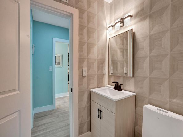 3821 NE 29th Avenue, Lighthouse Point FL 33064