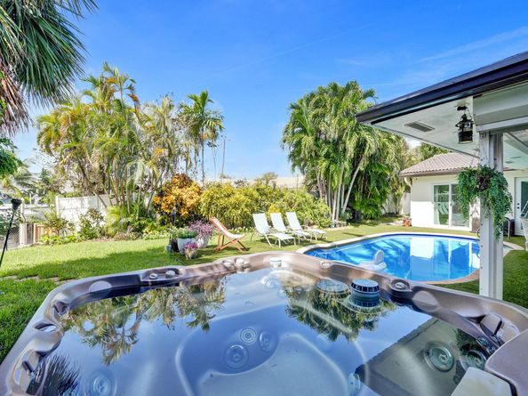 3821 NE 29th Avenue, Lighthouse Point FL 33064