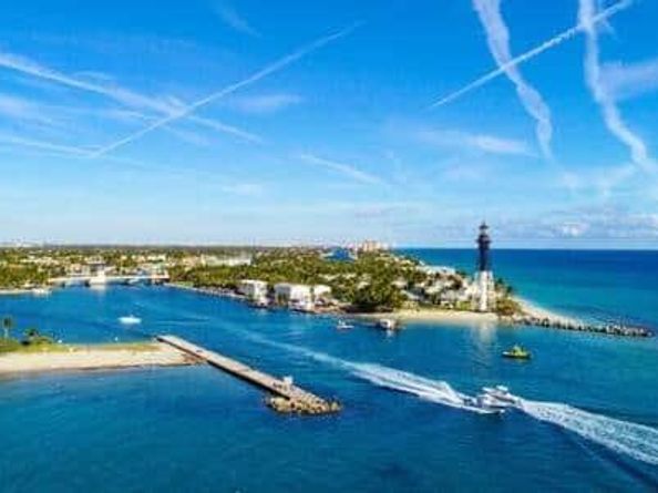 3821 NE 29th Avenue, Lighthouse Point FL 33064