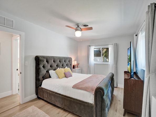 3821 NE 29th Avenue, Lighthouse Point FL 33064