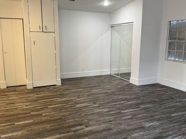 7165 SW 11th Ct, North Lauderdale FL 33068