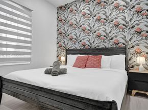 13751 Pine Meadow Court, Davie FL 33325