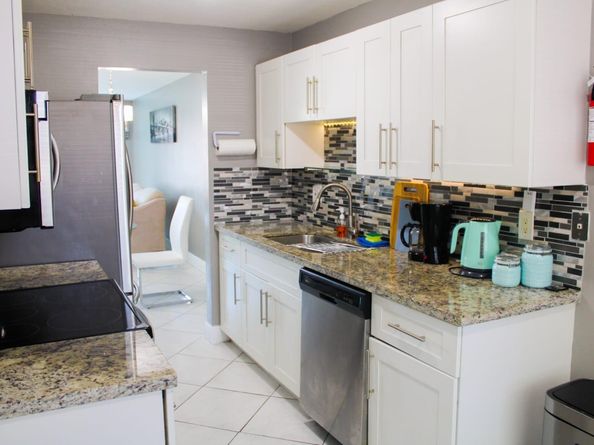 3120 N Pine Island Rd 203, Sunrise FL 33351