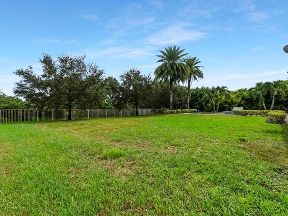1520 SW 125th Ave, Davie FL 33325