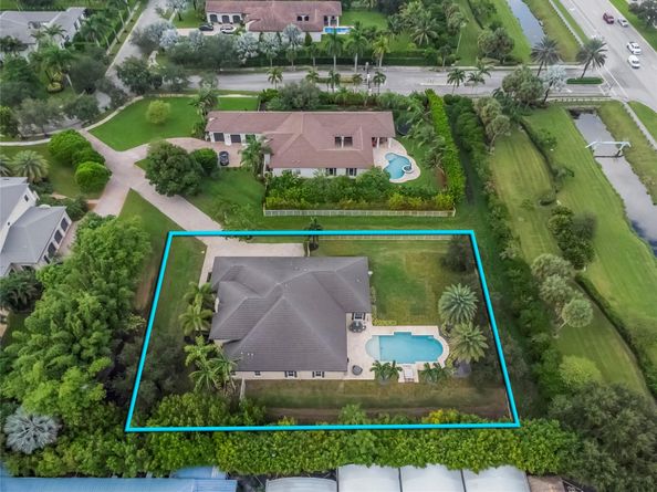 1520 SW 125th Ave, Davie FL 33325