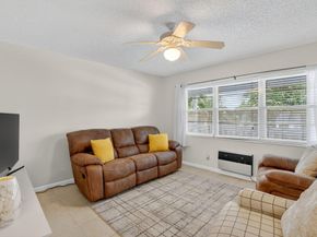 386 Tilford R, Deerfield Beach FL 33442