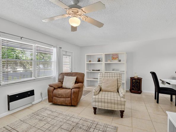 386 Tilford R, Deerfield Beach FL 33442
