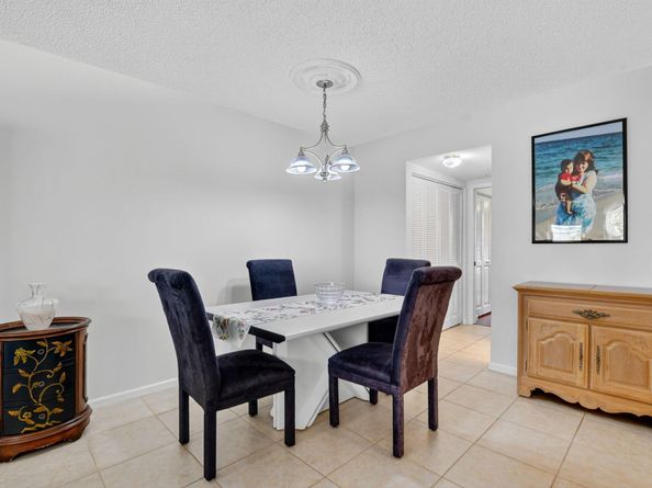 386 Tilford R, Deerfield Beach FL 33442
