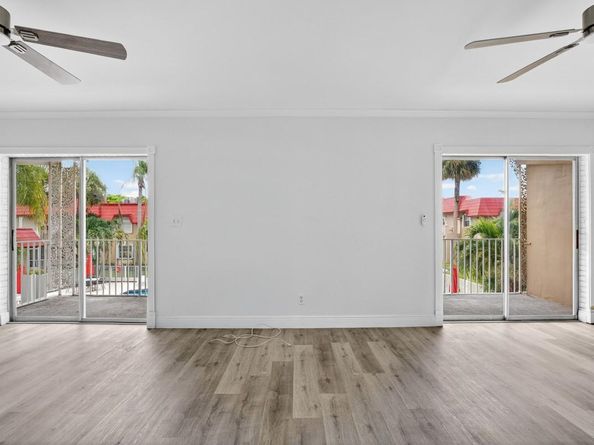 495 SE 8TH St 242, Deerfield Beach FL 33441