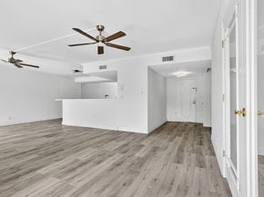 495 SE 8TH St 242, Deerfield Beach FL 33441