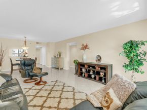 7290 Kinghurst Drive 406, Delray Beach FL 33446