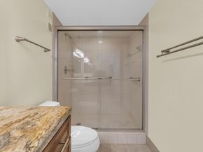 7290 Kinghurst Drive 406, Delray Beach FL 33446