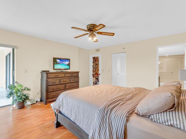 7290 Kinghurst Drive 406, Delray Beach FL 33446