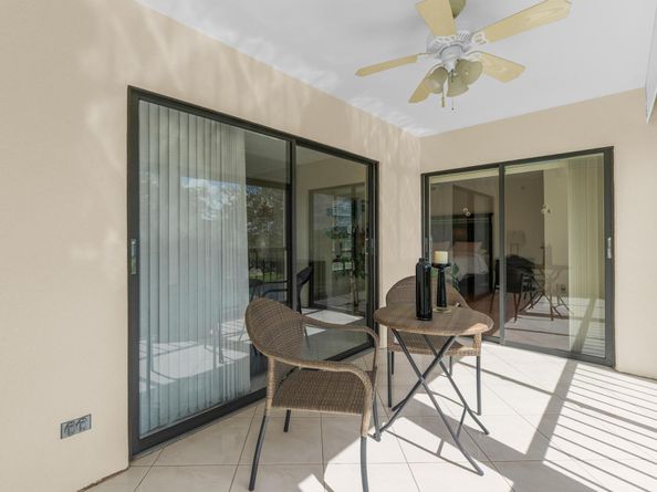 7290 Kinghurst Drive 406, Delray Beach FL 33446