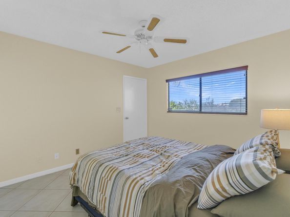 7290 Kinghurst Drive 406, Delray Beach FL 33446