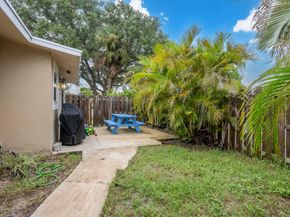 272 NE 13th Street, Delray Beach FL 33483