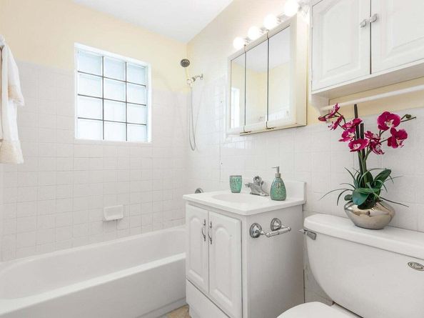 272 NE 13th Street, Delray Beach FL 33483
