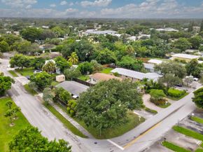 272 NE 13th Street, Delray Beach FL 33483