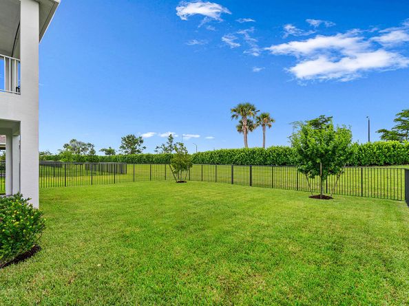 5363 Liberty Lane, Westlake FL 33470