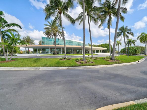 7635 Southampton Terrace 312, Tamarac FL 33321
