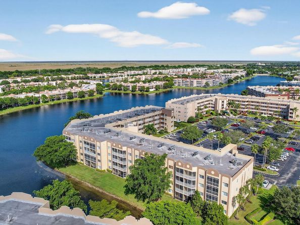 7635 Southampton Terrace 312, Tamarac FL 33321