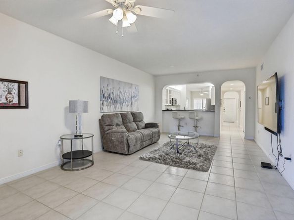 7635 Southampton Terrace 312, Tamarac FL 33321