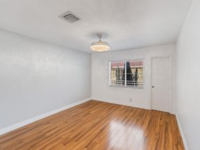 176 SE 2nd Street SE, Deerfield Beach FL 33441