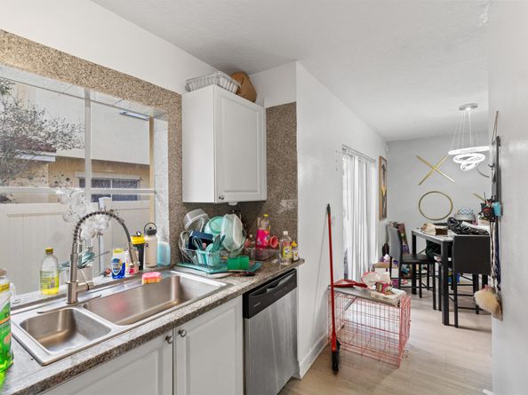 176 SE 2nd Street SE, Deerfield Beach FL 33441
