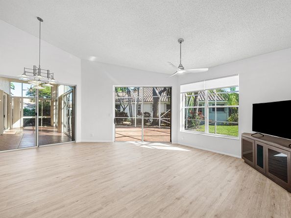 8706 Rothbury Lane, Boynton Beach FL 33472