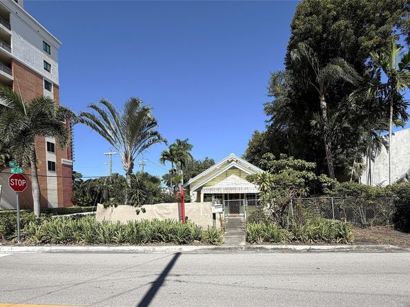 701 NE 1st St, Fort Lauderdale FL 33301