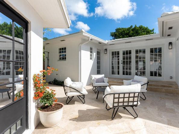 515 N Lakeside Drive, Lake Worth Beach FL 33460