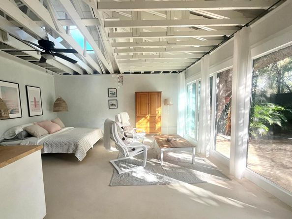 515 N Lakeside Drive, Lake Worth Beach FL 33460