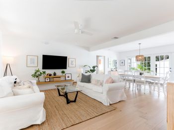 515 N Lakeside Drive