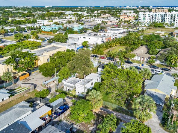 19 S E Street, Lake Worth Beach FL 33460