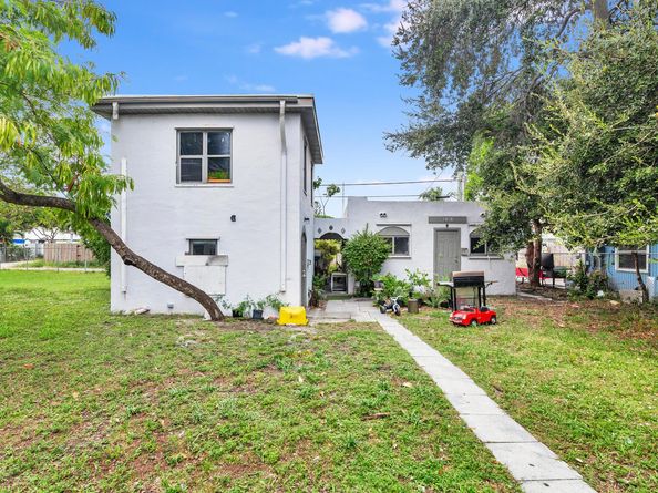 19 S E Street, Lake Worth Beach FL 33460